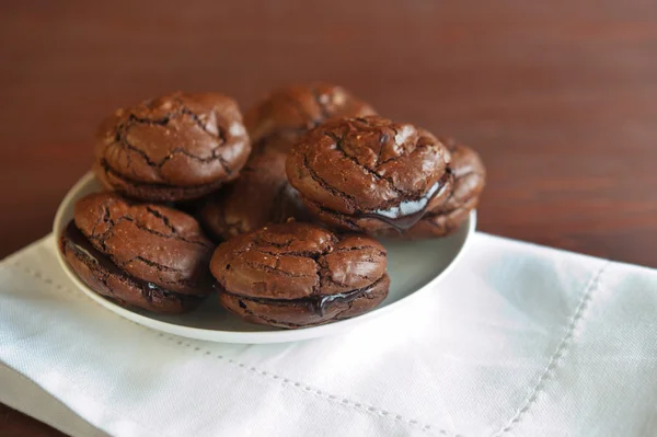 ev yapımı çikolata macaroons