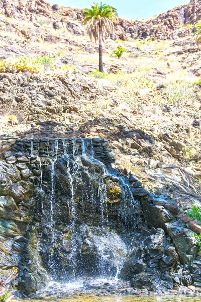 Small waterfall — Stock Photo, Image