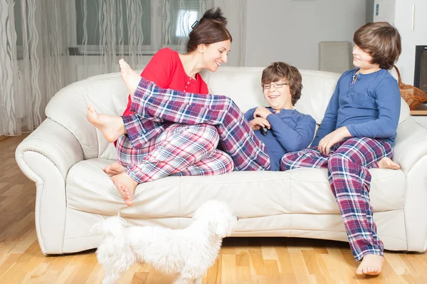 Family in pajamas — Stock Photo, Image