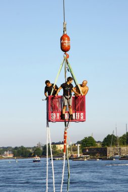 Vinç dan bungee jumping