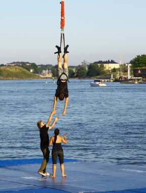 Vinç dan bungee jumping