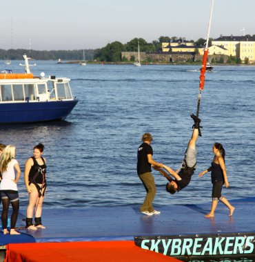 Vinç dan bungee jumping