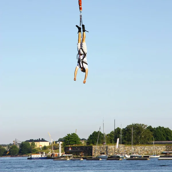 Vinç dan bungee jumping