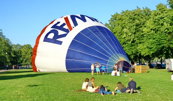 Der traditionelle Start des Heißluftballons — Stockfoto
