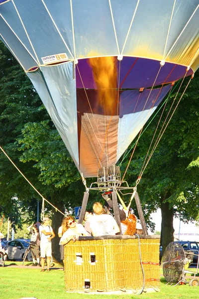 Le lancement traditionnel de la montgolfière — Photo