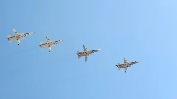 Russiske hær militære jetfly under militær parade - Stock-foto