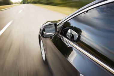 bulanık yol ve araba