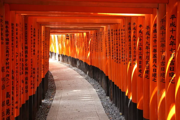 Fushimi inari taisha helgedom i kyoto — Stockfoto