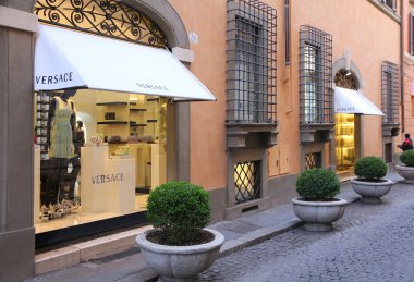Versace, Roma, İtalya