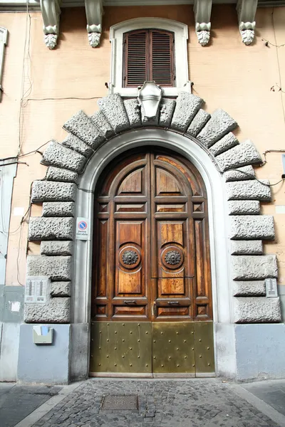 Door in Rome — Stock Photo, Image