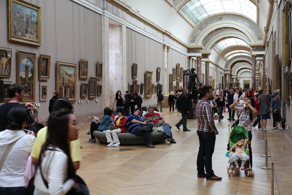 Louvre. — Stok fotoğraf