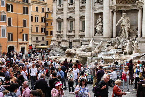 Turistické dav v Římě — Stock fotografie