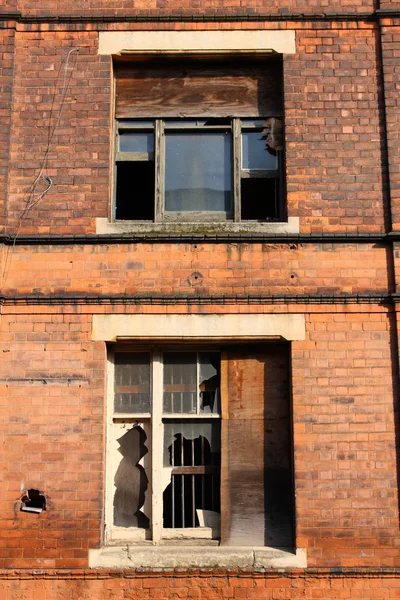 Fábrica abandonada — Fotografia de Stock