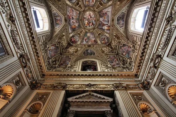 Roma - Basilica di Trastevere — Foto Stock