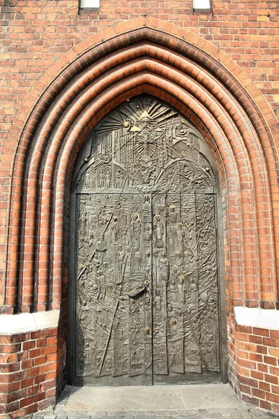 Puerta de la catedral de Opole — Foto de Stock