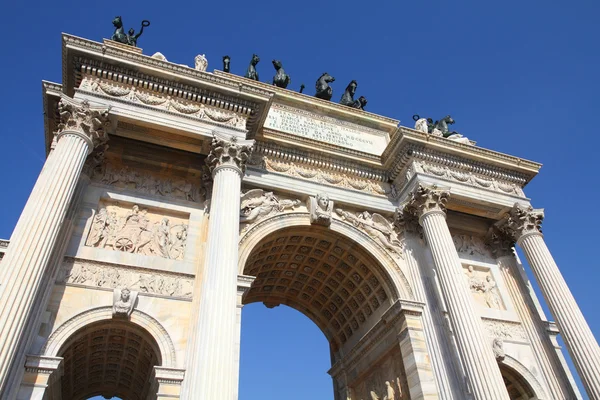 Milán - Arco della pace —  Fotos de Stock