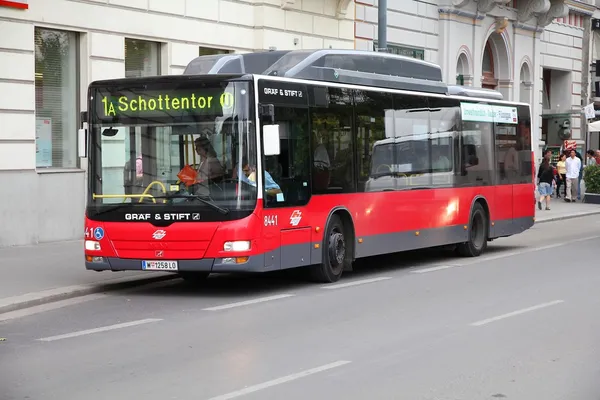 Βιέννη λεωφορείο — Φωτογραφία Αρχείου