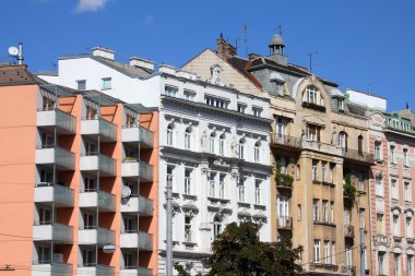 Eski Apartman Binası