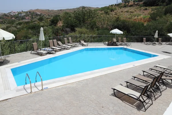 Hotel swimming pool — Stock Photo, Image