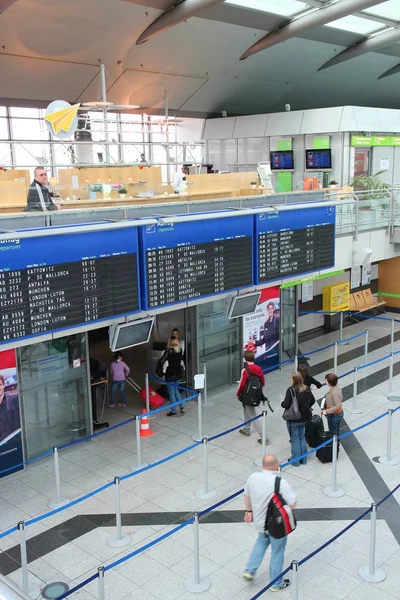 De luchthaven van Dortmund, Duitsland — Stockfoto