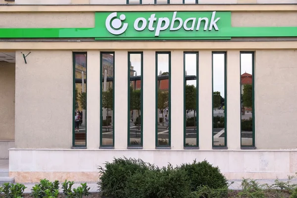 Otp bank in ungarisch — Stockfoto