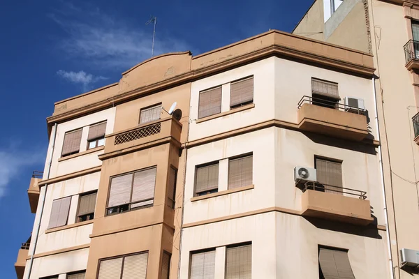 Prédio de apartamentos em Espanha — Fotografia de Stock