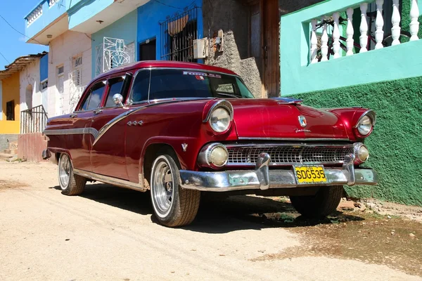 Carro velho em Cuba — Fotografia de Stock