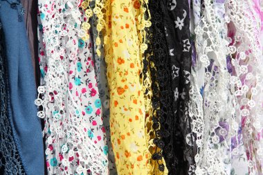 bağcıklı Atkılar