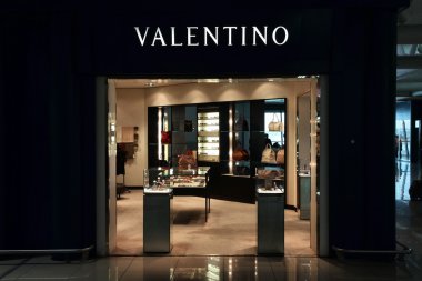 Valentino moda mağaza