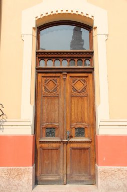 oradea içinde kapı