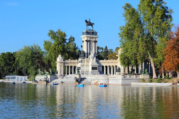 Madrid - Retiro Park — Stock Photo, Image