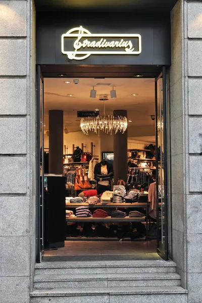 Tienda Stradivarius —  Fotos de Stock