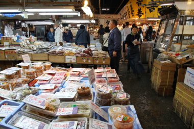 tsukiji balık pazarı
