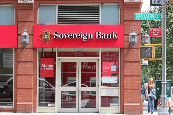 Sovereign Bank — Stock Photo, Image