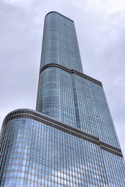 Zad hotelowej & wieża na 26 czerwca 2013 r. w chicago. — Zdjęcie stockowe