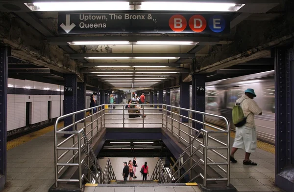 Metro in new york — Stockfoto