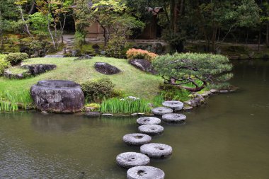 meiji döneminde isuien bahçeden.