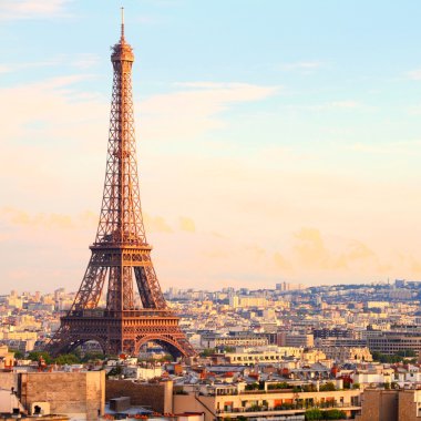 Paris günbatımı