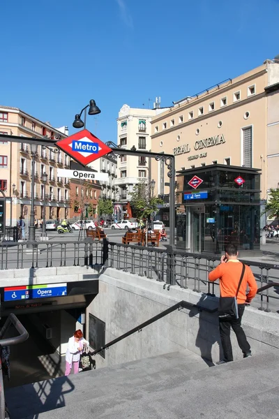 Metro in Madrid — Stockfoto