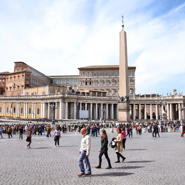 Saint Peter's Square — Stock Photo, Image