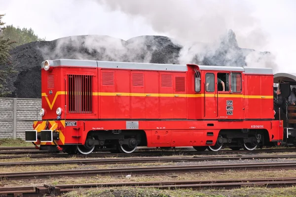 लाल ट्रेन — स्टॉक फोटो, इमेज