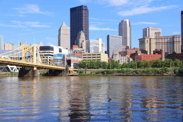 Linha do horizonte de Pittsburgh — Fotografia de Stock