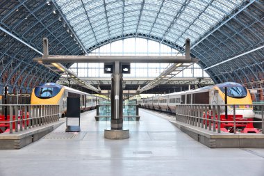 St pancras tren istasyonu