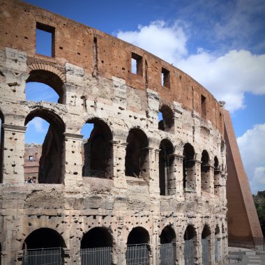 Kolezyum, Roma
