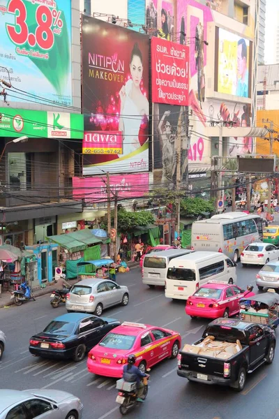 2013 사람들이 방콕의 체증에서 방콕의 지역에 사람들과 태국에서 도시입니다 — 스톡 사진
