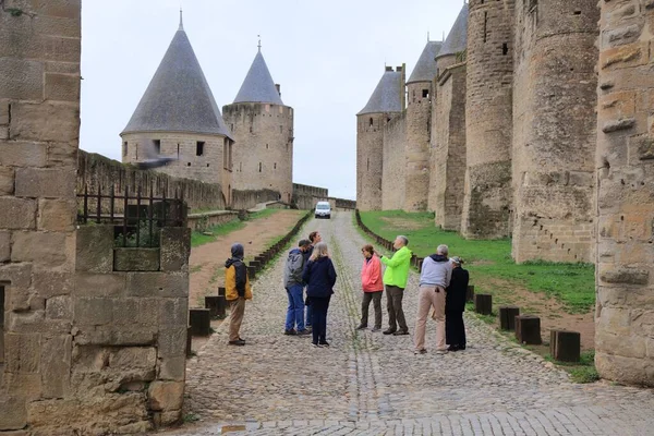 Carcassonne France Octobre 2021 Les Touristes Visitent Ville Fortifiée Médiévale — Photo