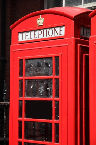 ロンドンレッド電話ブース イギリスのシンボル ロンドンの公衆電話 — ストック写真