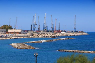 İtalya 'da ulaşım altyapısı. Apulia bölgesinde Bari Limanı.
