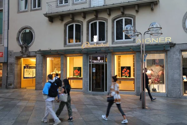 德国科隆科洛涅 2020年9月21日 德国科隆Ruschenbeck珠宝店和Aigner皮革时装店 — 图库照片
