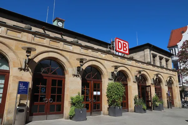 Erlangen Germany 2018年5月6日 德国埃尔兰根的德国铁路 Deutsche Bahn 火车站 — 图库照片